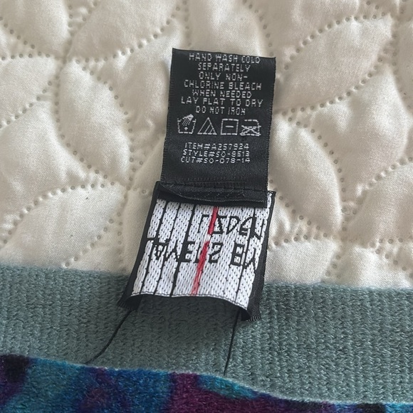 Layers by Lizden Floral Scarf Pashima with Fringe - Picture 6 of 10